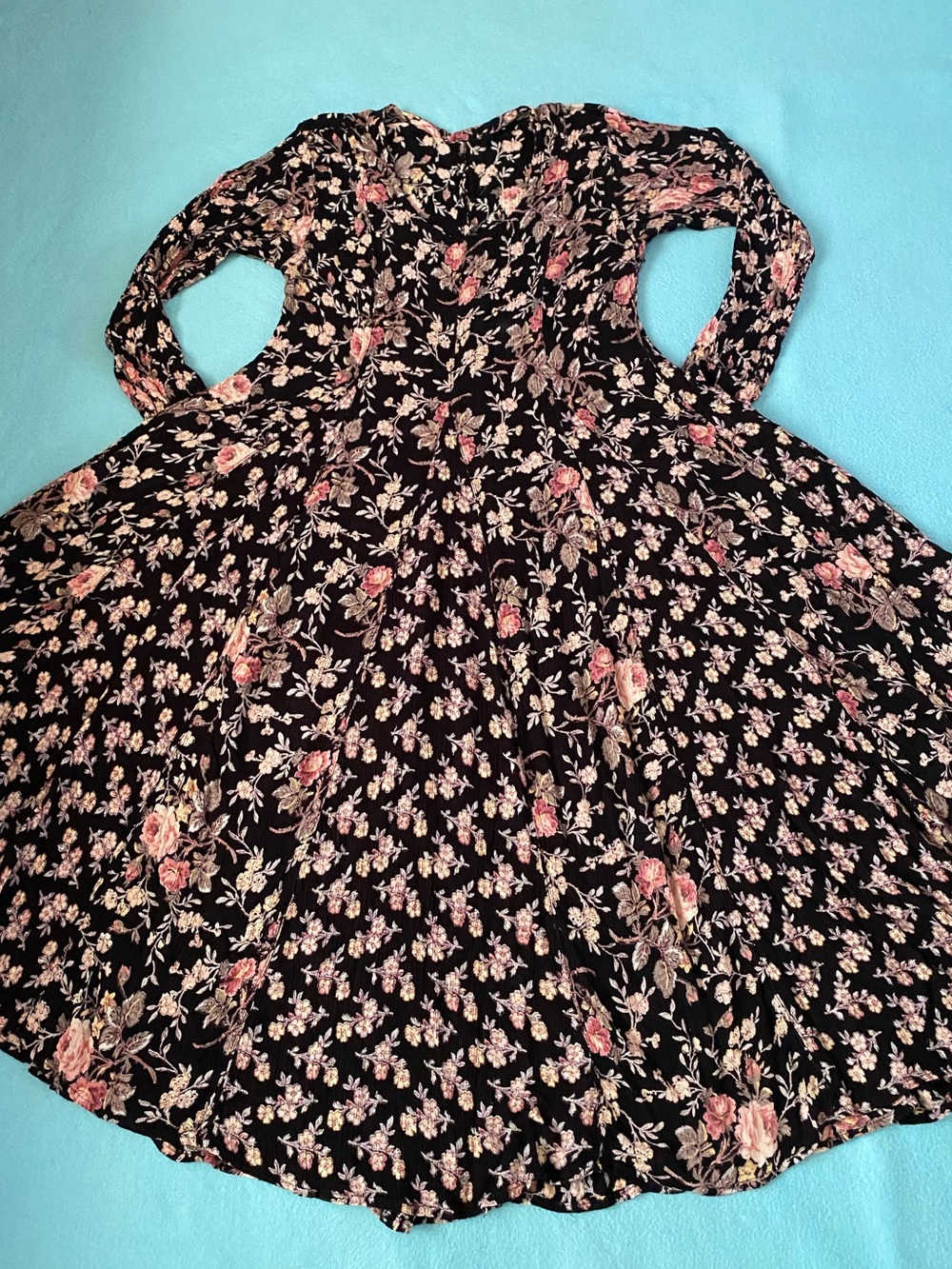 UNBRANDED Broomstick mixed print ditzy floral tea rose round neckline size L
